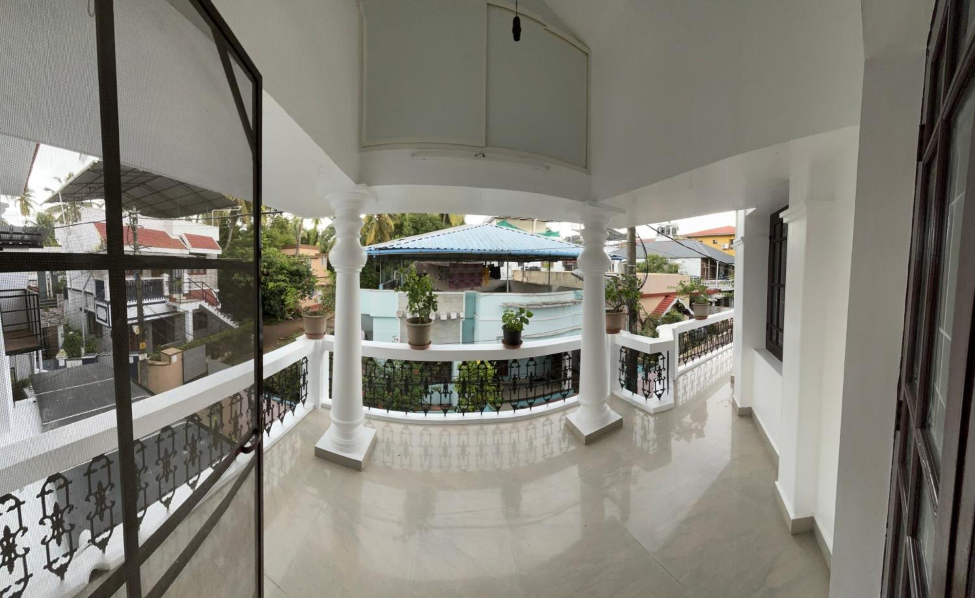 Beza Homestay Коччи Экстерьер фото